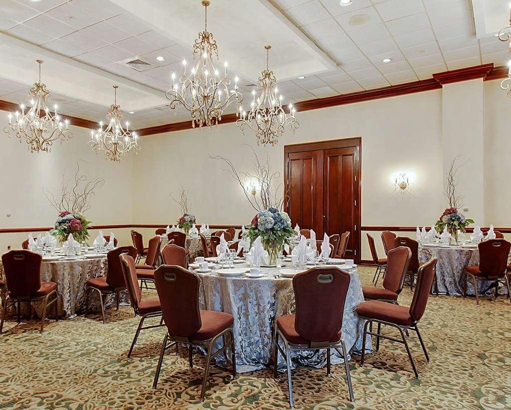 Embassy Suites By Hilton New Orleans Convention Center Съоръжения снимка