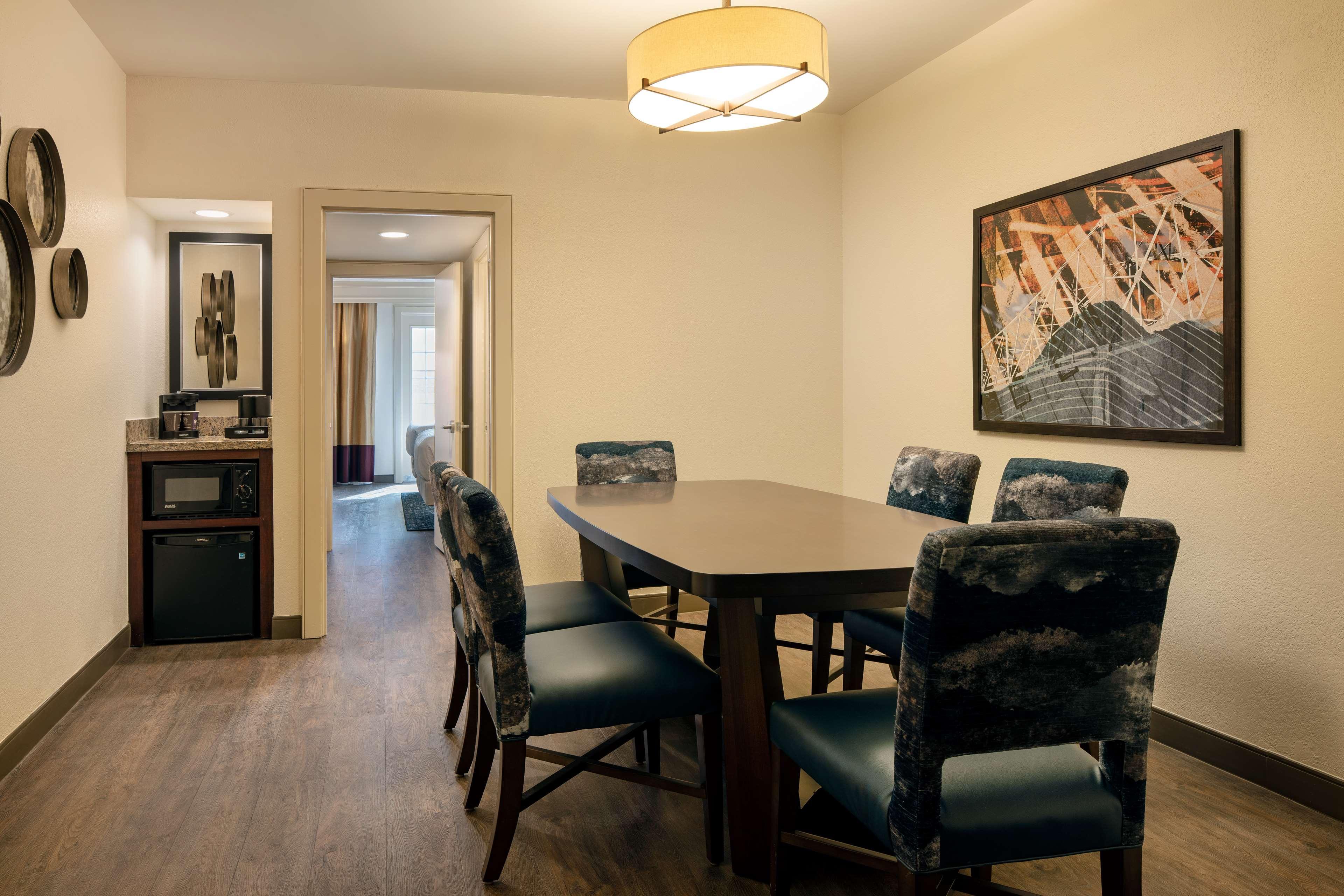Embassy Suites By Hilton New Orleans Convention Center Екстериор снимка