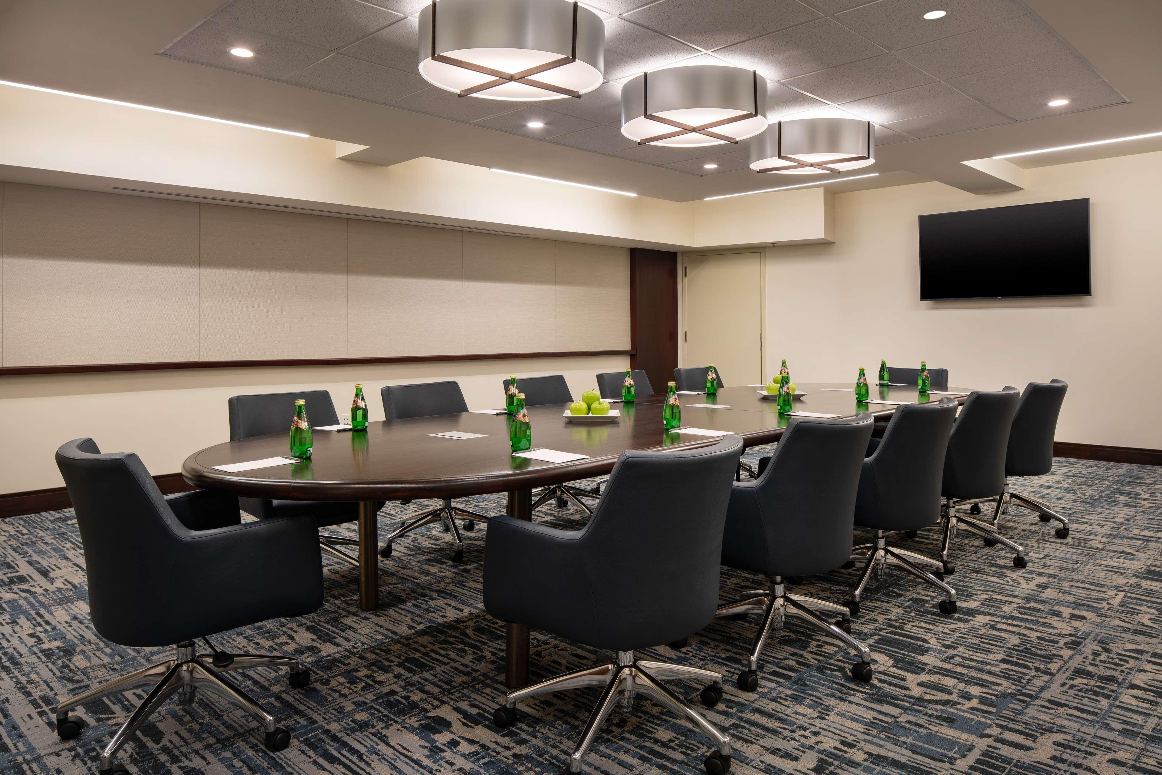 Embassy Suites By Hilton New Orleans Convention Center Екстериор снимка