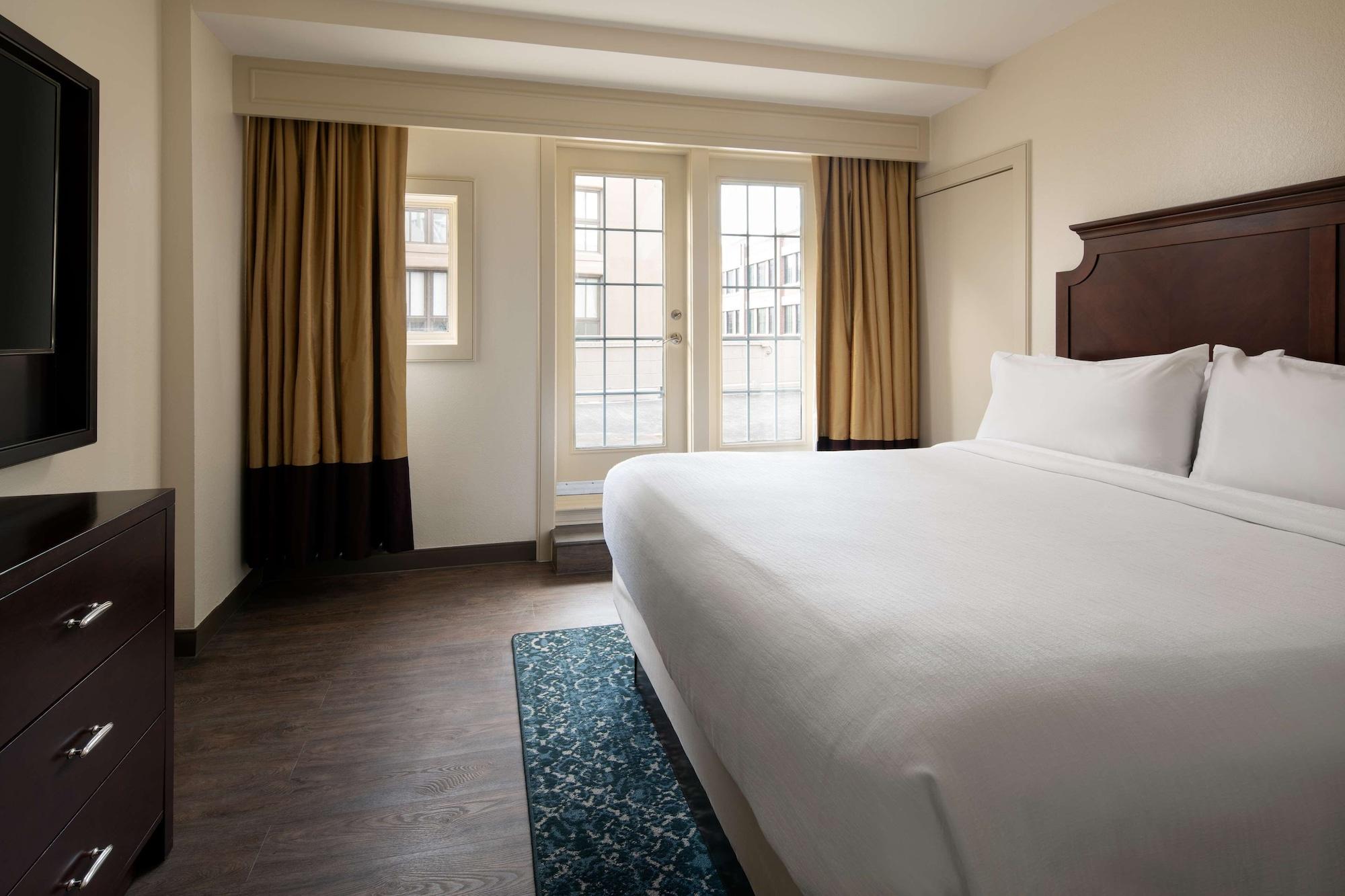 Embassy Suites By Hilton New Orleans Convention Center Екстериор снимка