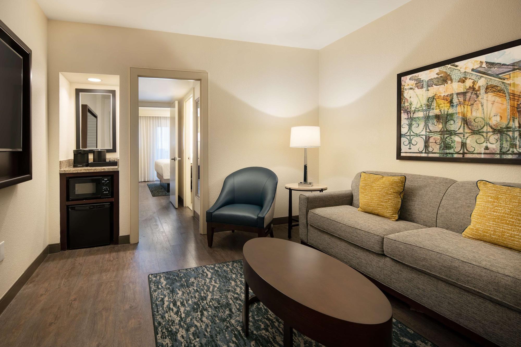 Embassy Suites By Hilton New Orleans Convention Center Екстериор снимка