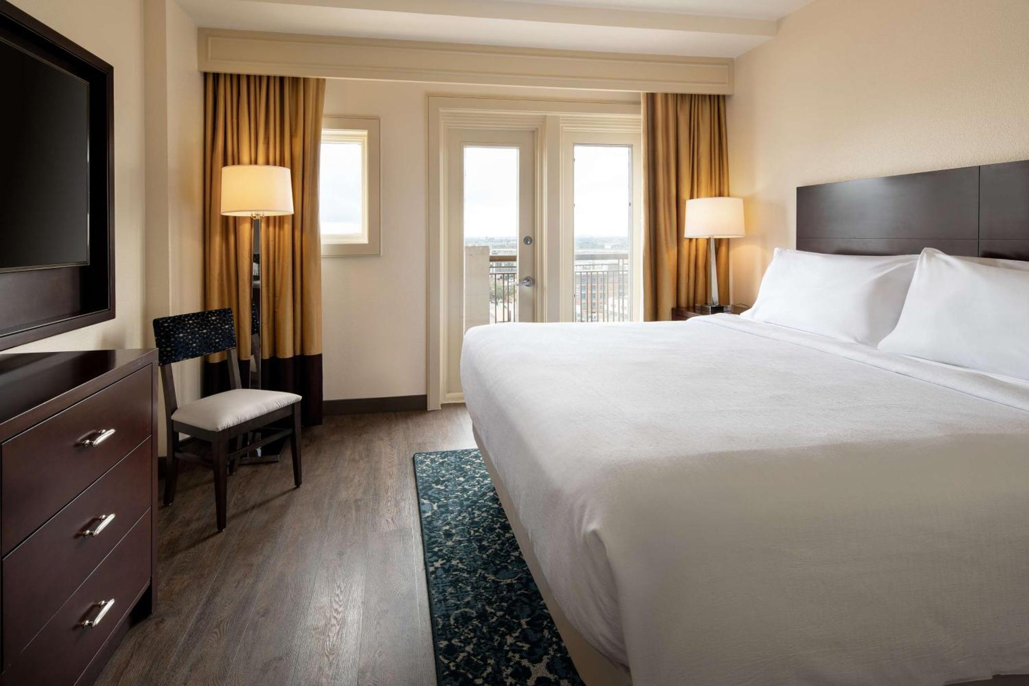 Embassy Suites By Hilton New Orleans Convention Center Екстериор снимка