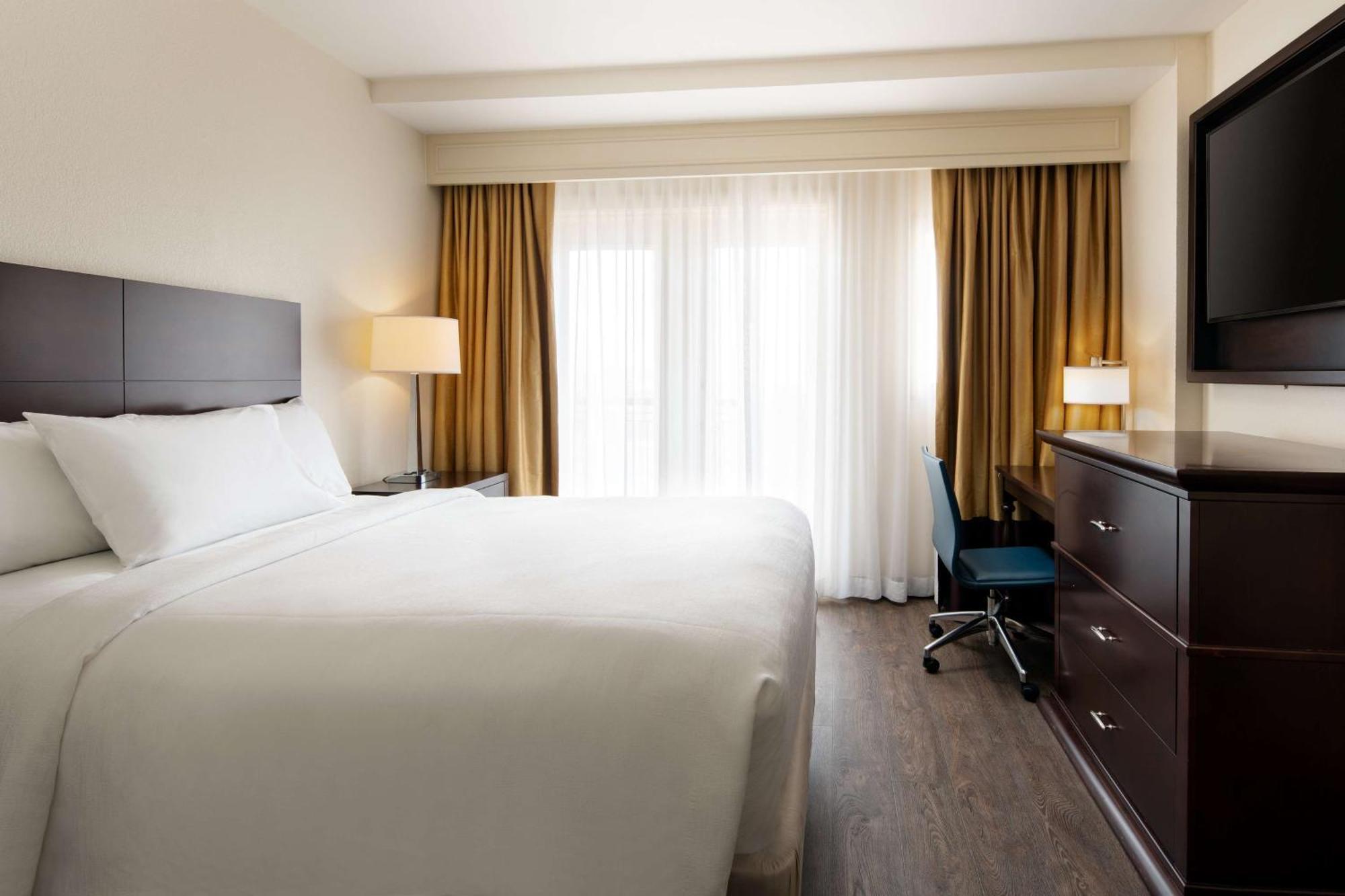 Embassy Suites By Hilton New Orleans Convention Center Екстериор снимка