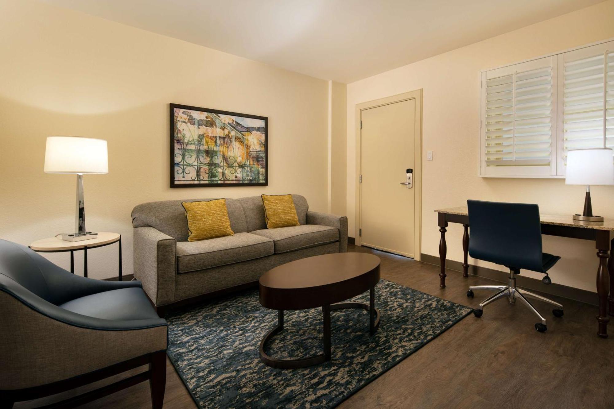 Embassy Suites By Hilton New Orleans Convention Center Екстериор снимка