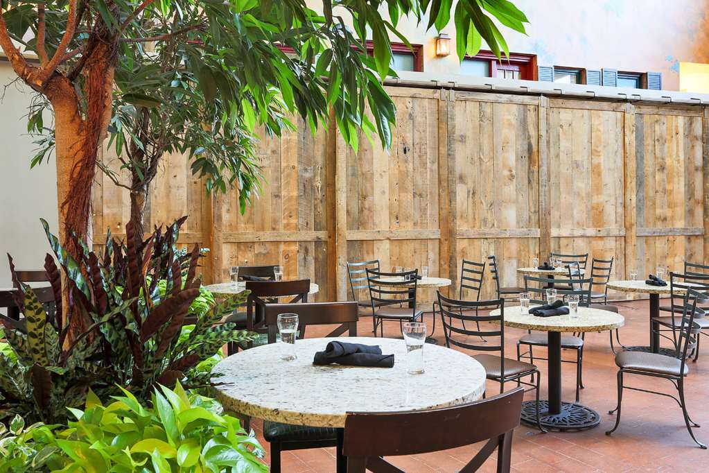 Embassy Suites By Hilton New Orleans Convention Center Екстериор снимка